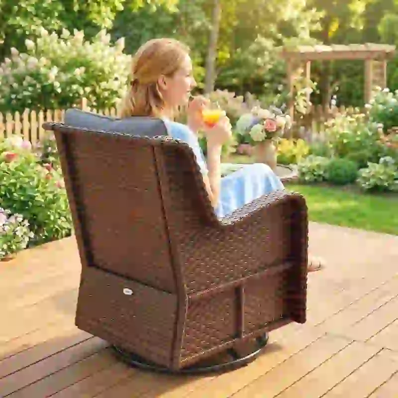 Outsunny PE Rattan 360° Swivel Patio Chair with Cushion, Dark Grey