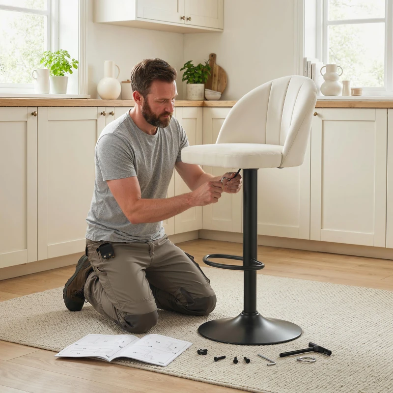 HOMCOM Bar Stools Set of 2, Swivel Counter Height Barstools with Footrest, Cream White