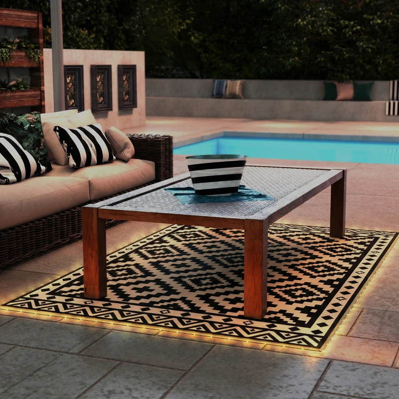 Outsunny Outdoor Rug Carpet Reversible Plastic Straw Rug with LED Lights Black and White 12' x 9' for Patio