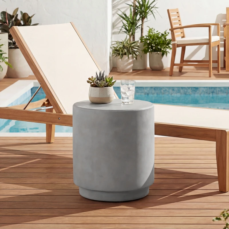 HOMCOM Lightweight Accent Table with Concrete Finish Round Side Table, Light Gray