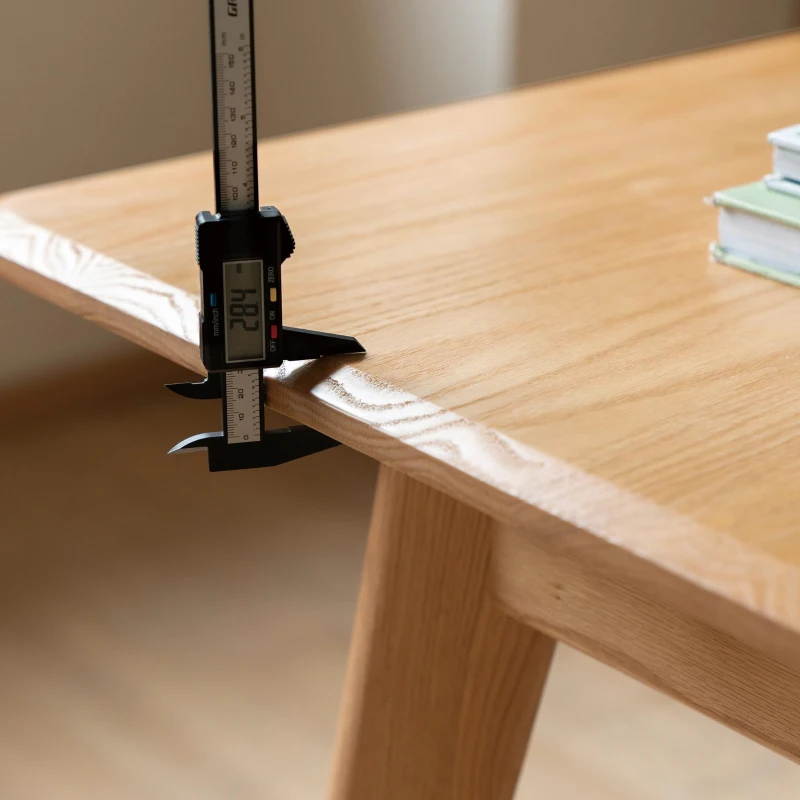 Extendable Dining Table with Diagonal Legs & Rounded Corners, Versatile Kitchen Table for 6-8 People, 59″ L x 31.5″ W x 29.5″ H, Light Oak