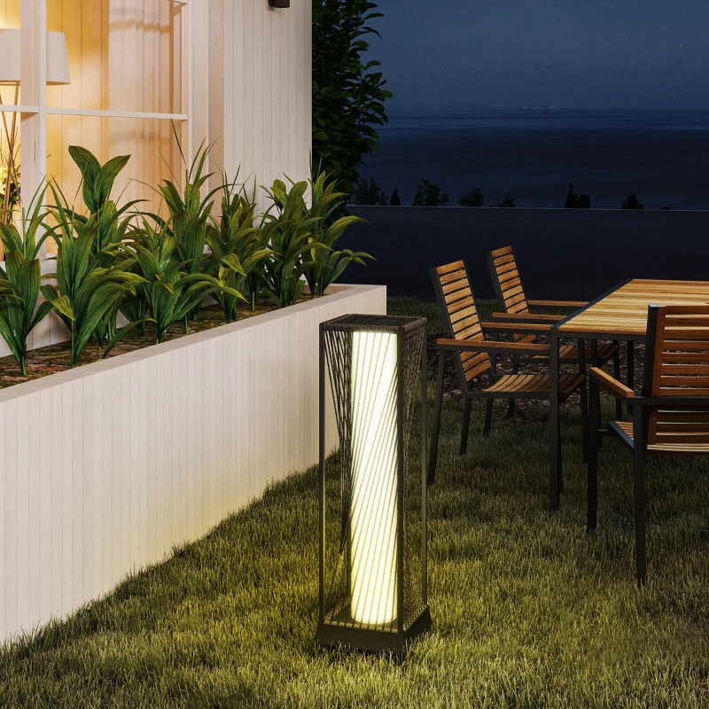 Outsunny Rattan Solar Floor Lamp, Decorative Outdoor Lamp with Auto On/Off LED Lights, IP44 for Patio, Porch, Pathway, Brown