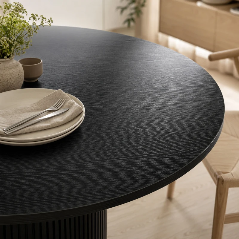 HOMCOM Round Dining Table for 4-6, 47 Inch Kitchen Table with Fluted Pedestal Base, for Kitchen Living Room Dining Room, Black
