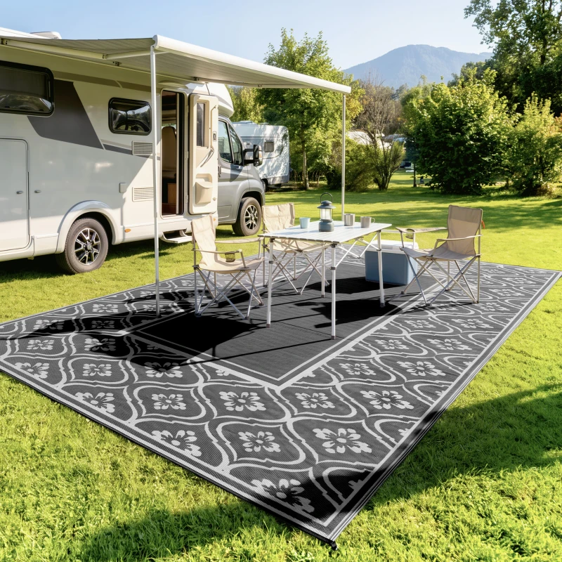 Outsunny Reversible Outdoor Rug, Waterproof Plastic Straw with Carry Bag, 9' x 18', Black & Gray Gourd Border