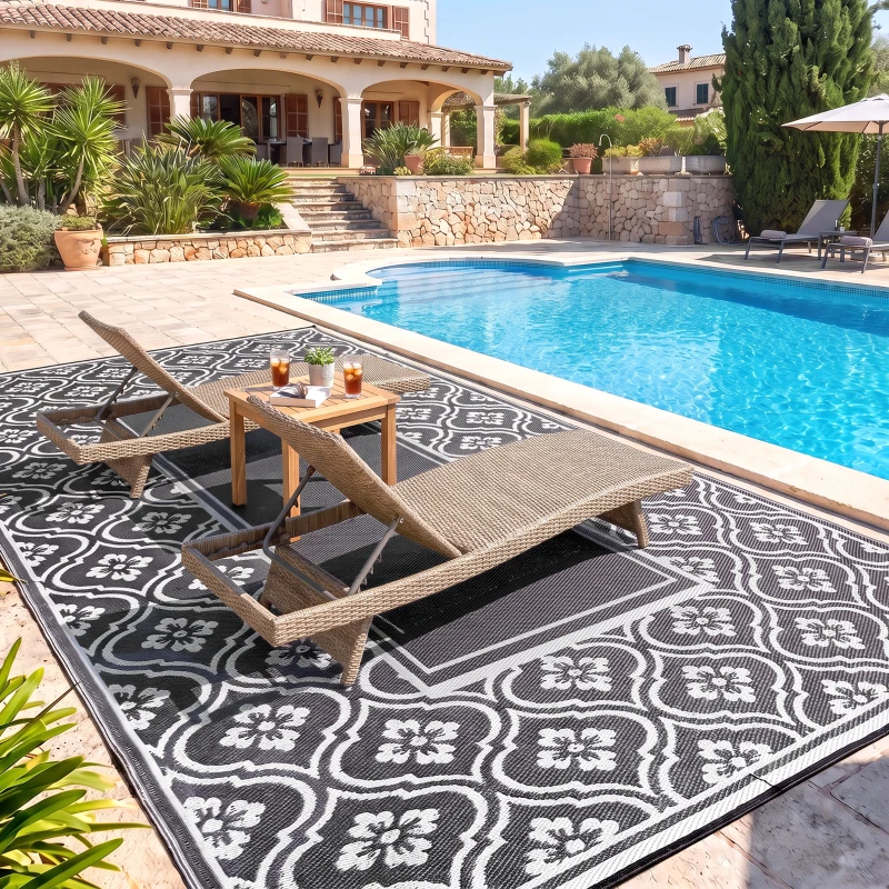 Outsunny Reversible Outdoor Rug, Waterproof Plastic Straw with Carry Bag, 9' x 18', Black & Gray Gourd Border