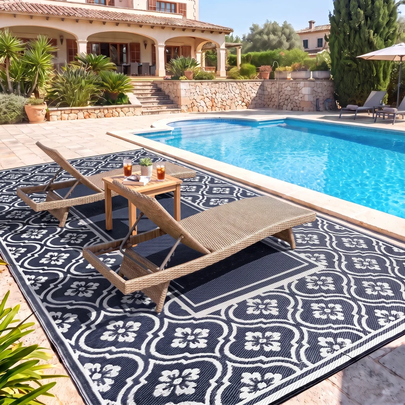 Outsunny Reversible Outdoor Rug, Waterproof Plastic Straw with Carry Bag, 9' x 18', Blue & White Gourd Border