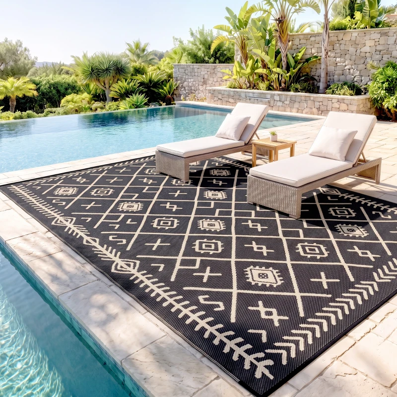 Outsunny Reversible Outdoor Rug, Waterproof Plastic Straw with Carry Bag, 9' x 12', Black & Beige Rhombus