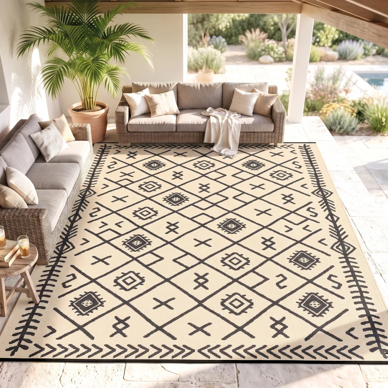 Outsunny Reversible Outdoor Rug, Waterproof Plastic Straw with Carry Bag, 9' x 12', Black & Beige Rhombus