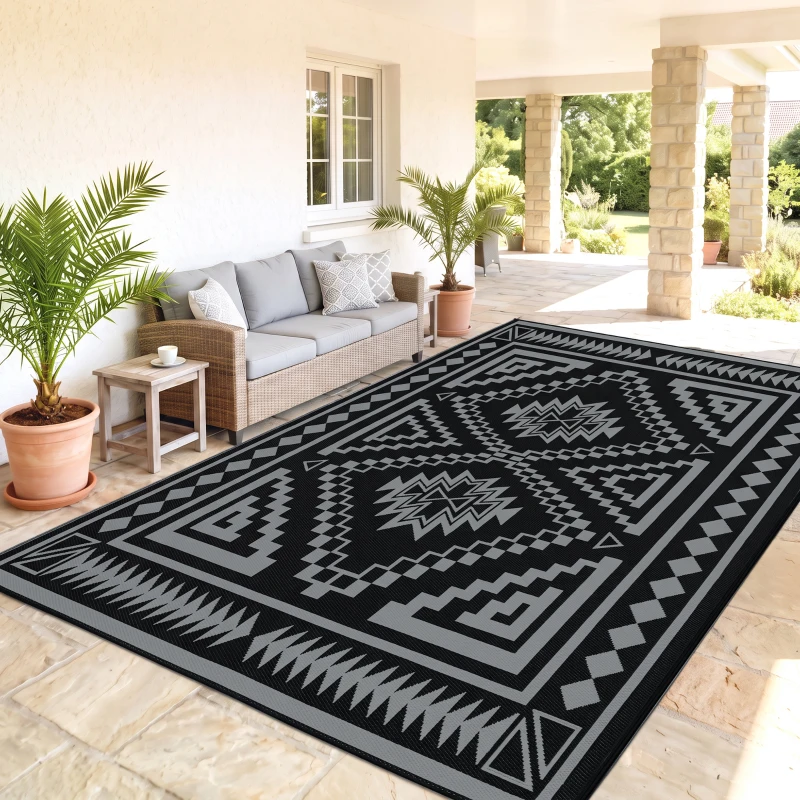 Outsunny Reversible Outdoor Rug, Waterproof Plastic Straw with Carry Bag, 9' x 18', Black & Gray Square Patchwork