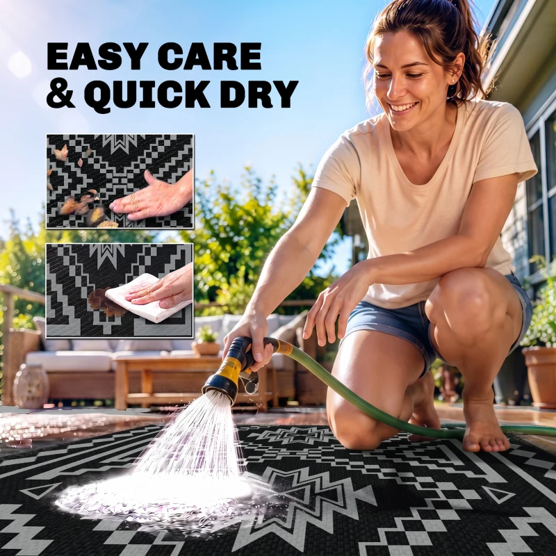 Outsunny Reversible Outdoor Rug, Waterproof Plastic Straw with Carry Bag, 9' x 18', Black & Gray Square Patchwork