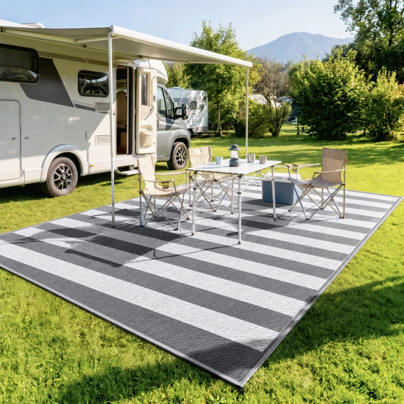 Outsunny Reversible Outdoor Rug, 9' x 18' Waterproof Plastic Straw Floor Mat, Portable RV Camping Carpet, Large Floor Mat for Backyard, Deck, Picnic, Beach, Gray & White Striped