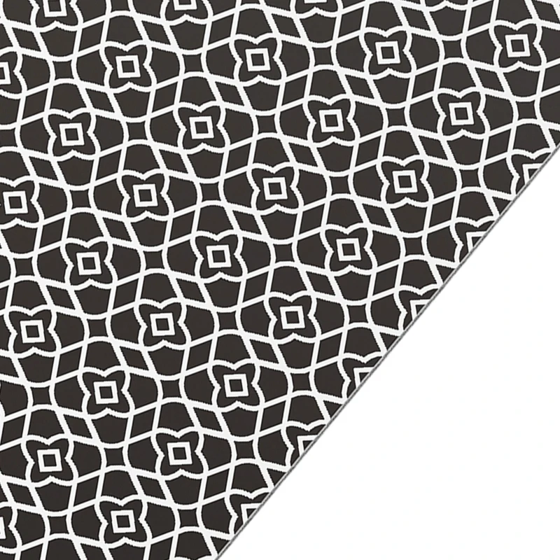 Outsunny Reversible Outdoor Rug, Waterproof Plastic Straw RV Rug with Carry Bag, 9' x 18', Black and White Clover