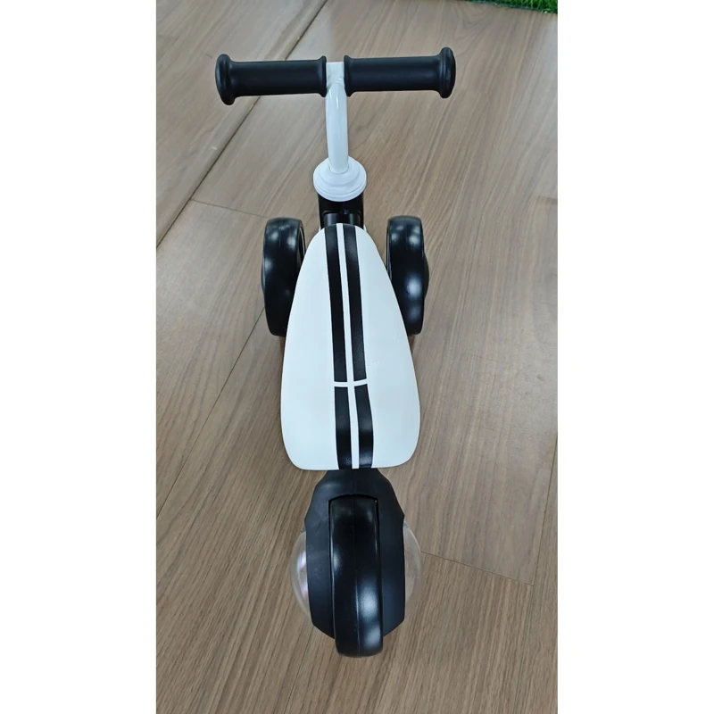 Qaba Balance Bike, Baby Bike with 135° Steering Limit & Lighting Rear Wheels for Toddlers 12-24 Months, Black