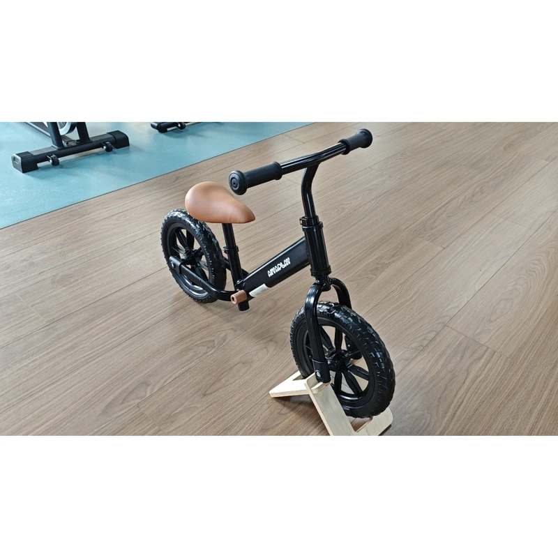 Qaba Balance Bike, Baby Bike with Lighting Wheels, Adjustable Seat and Handlebar, Steering for 2-5 Years Old, Black