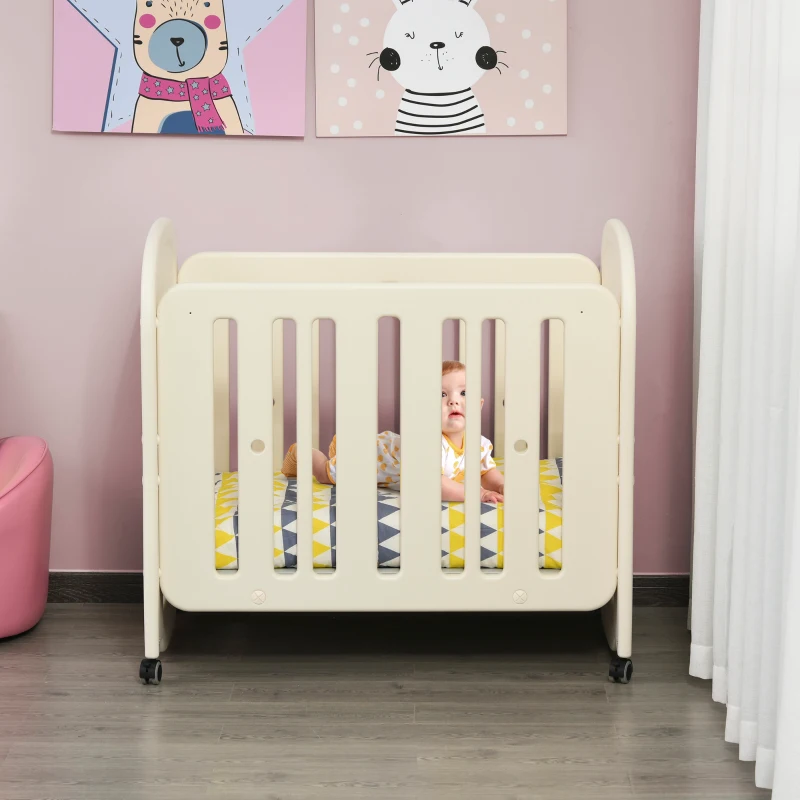Qaba Convertible Baby Crib Bassinet Cradle with Adjustable Height, 4 Detachable Lockable Wheels, Mattress, White