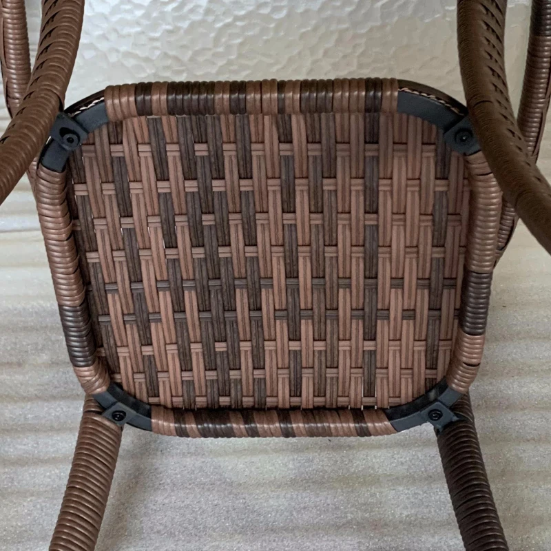 Outsunny Outdoor Coffee Table with Storage Shelf, Hand-Woven Wicker Side Table with Water-Ripple Glass Top, Mix Brown