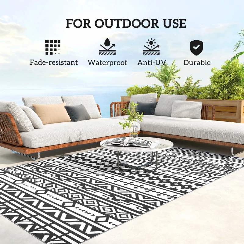 Outsunny Reversible Outdoor Rug, Waterproof Plastic Straw with Carry Bag, 6' x 9', Black & White Geometric Wall