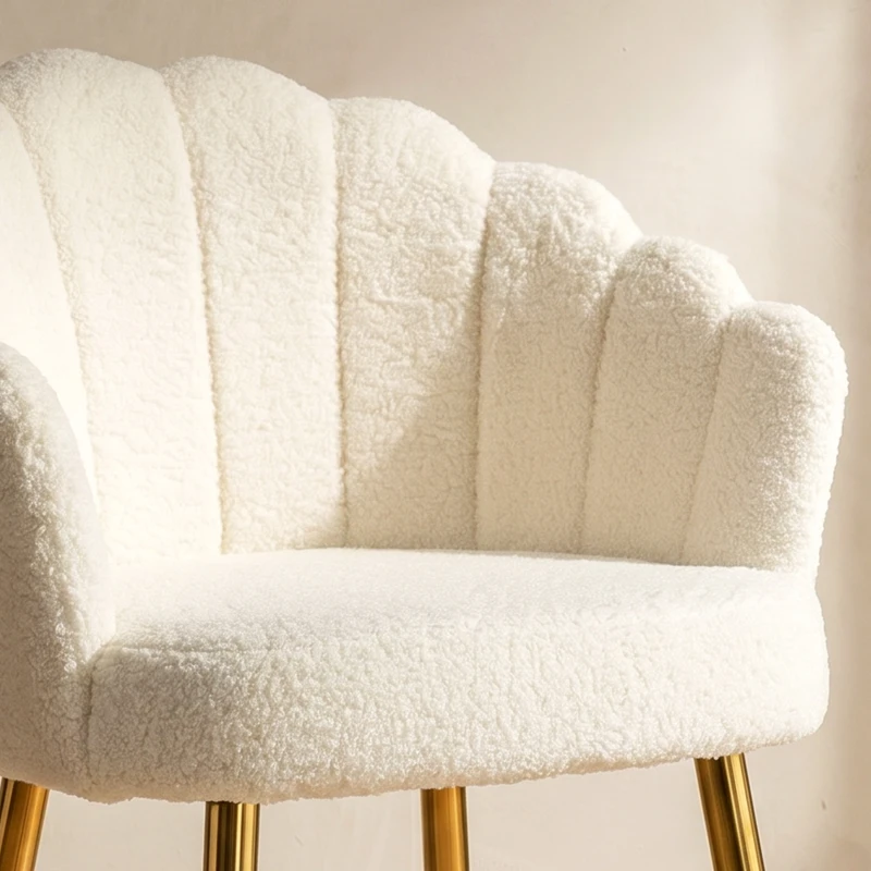HOMCOM Accent Chair Petal-Back Design Modern Living Room Chair with Metal Legs Cream