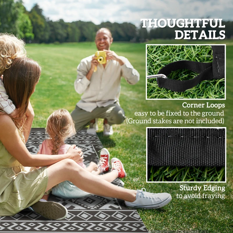 Outsunny Reversible Outdoor Rug, Waterproof Plastic Straw with Carry Bag, 9' x 18', Black & Gray Rhombus Border