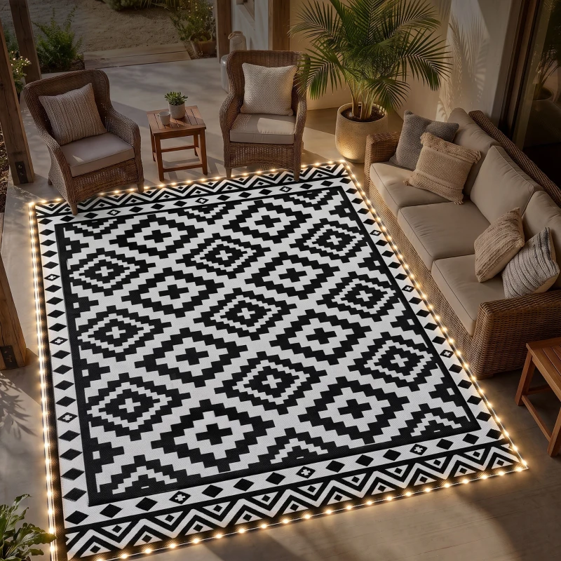 Outsunny Outdoor Rug Carpet Reversible Plastic Straw Rug with LED Lights Black and White 10' x 8' for Patio