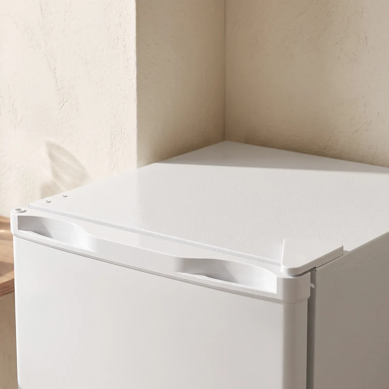 HOMCOM 3.2 Cu Ft Mini Fridge with Chiller Box, Single Door Compact Refrigerator, Adjustable Thermostat, Reversible Door, White