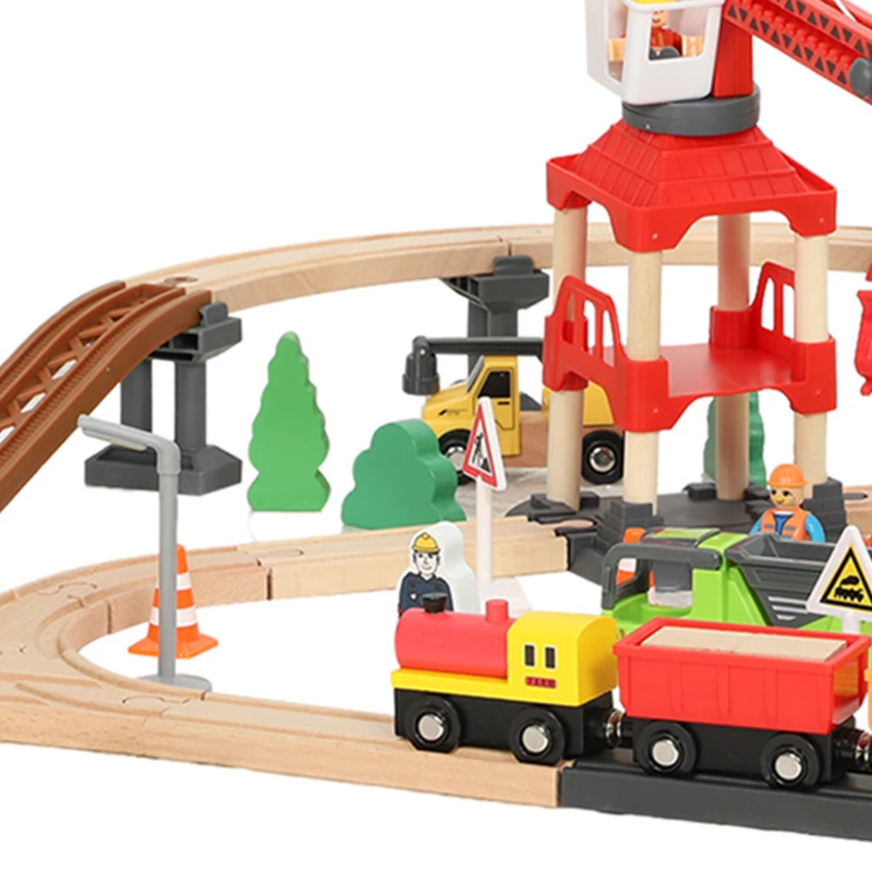 Qaba 91-Piece Wooden Train Set, Toy Railway Set with Magnetic Crane, Sound Effects Track, for Kids Ages 3+