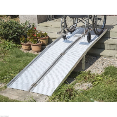 HOMCOM 8.1ft Wheelchair Ramp with Carrying Handle Aluminum Alloy
