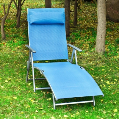 Outsunny Adjustable Folding Reclining Chair Outdoor Sun Lounger Patio Chaise Lounge Garden Beach Gravity Lounge with Pillow Blue