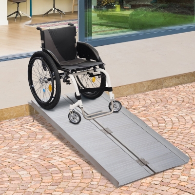 HOMCOM 4' Wheelchair Ramp Foldable Portable Scooter Mobility Easy Access Carrier Ramp with Carrying Handle Aluminum Alloy