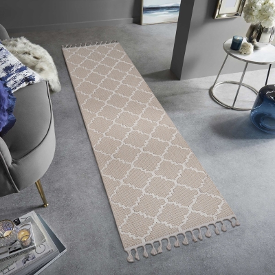 Naar 2x8 Indoor Outdoor Stain-Resistant Area Rug with Medium Pile Height, Ivory