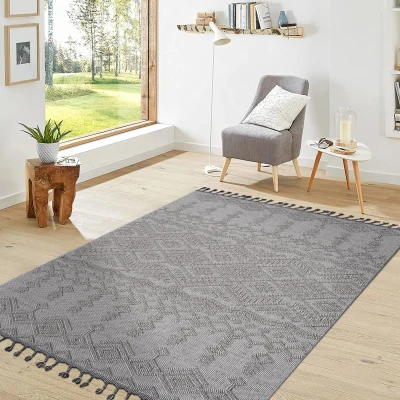 5x7 Indoor Outdoor Stain Resistant Area Rug with Medium Pile, White