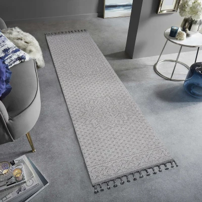 2x8 Stain Resistant Medallion Area Rug with Medium Pile, White