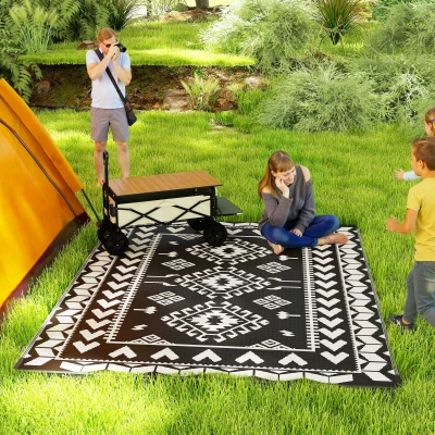 Outdoor Rug 120.1" x 95.7" x 0.12" Black and White Rhombus Patchwork