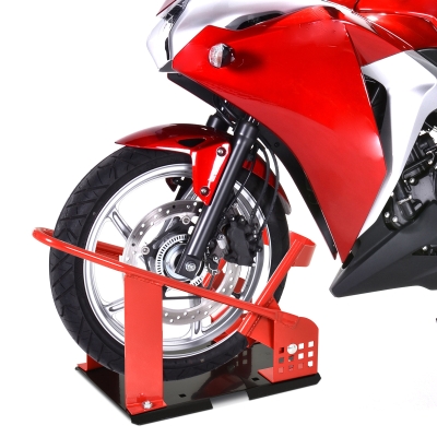 HOMCOM Motorcycle Wheel Chock with 12 Adjustable Pre-Drilled Holes, 990 lbs Capacity, Red