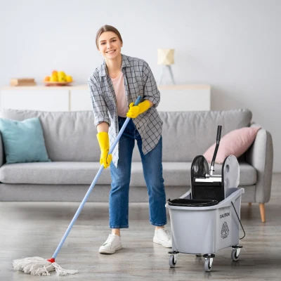 HOMCOM 9.5 Gallon Mop Bucket with Wringer & Wheels, Gray
