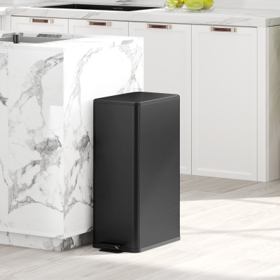 HOMCOM 5.3 Gallon Stainless Steel Kitchen Garbage Can with Soft-close Lid, Foot Pedal, Fingerprint-Proof, Black