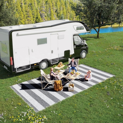 Outsunny Reversible Outdoor RV Rug, Patio Floor Mat, 9' x 18' Plastic Straw Rug for Backyard, Deck, Beach, Camping, Grey & White