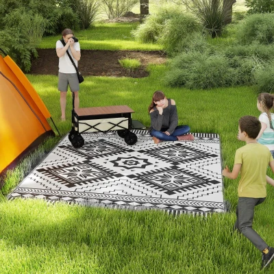 Outdoor Rug 143.7" x 107.9" x 0.12" White and Black Toothed Rhombus