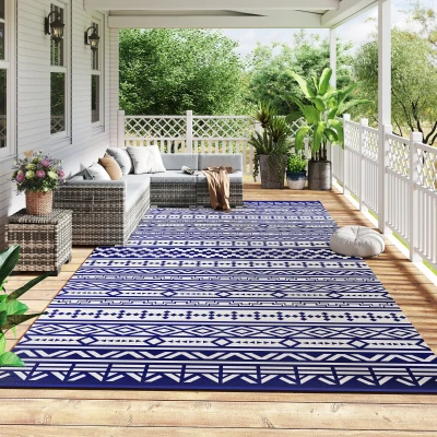 Outdoor Rug 215.7" x 107.9" x 0.12" Blue and White Geometric Wall