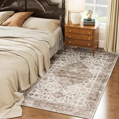 HOMCOM 4x6 Vintage Washable Non-Slip Rug for Living Room, Tan