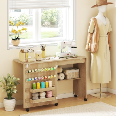 HOMCOM Sewing Machine Table on Wheels, Folding Craft Table with 2 Bins, Storage Shelf, 18 Pegs, Lockable Wheels, Natural