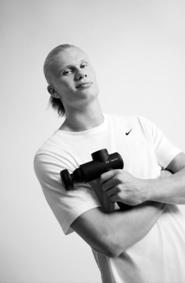 Hyperice Hypervolt GO 2 — Black Handheld Percussion Massage Gun with QuietGlide Technology, 3 Speeds & 2 Interchangeable Heads — USB-A to USB-C Charging, FSA/HSA Eligible