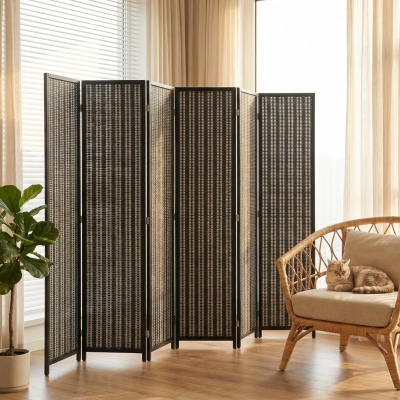 HOMCOM Folding Privacy Screen, 6 Panel Room Divider, Freestanding Partition with Handwoven Bamboo and Pine Wood Frame, Black