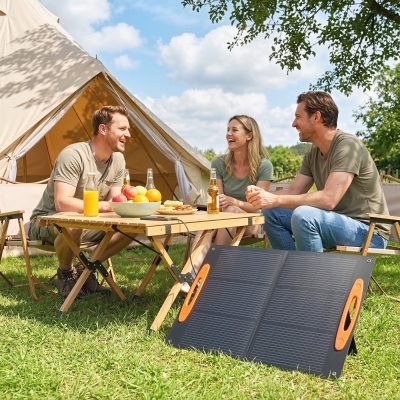 HOMCOM 100W Portable Solar Panel, Foldable Solar Charger with USB-A & USB-C Fast Charging Output, IP67 Waterproof