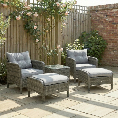Outsunny 5 Pieces Wicker Patio Furniture Sofa Set Thick Padded Cushions, Outdoor PE Rattan Conversation Coffee Set with Armchairs, Footstools and Glass Top Table, Light Grey