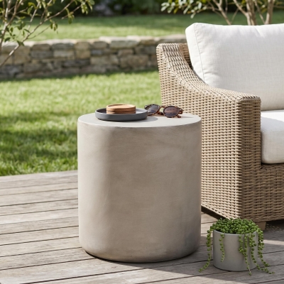 Outdoor Round Side Table with Lightweight Concrete, Patio Accent Table with Durable Smooth Finish, 15.5'' L x 15.5'' W x 16'' H, Light Grey