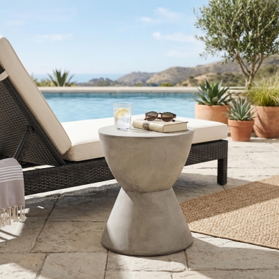 Outdoor Side Table with Highly Durable Structure, Lightweight Accent Table with Concrete Construction, 15'' L x 15'' W x 19'' H, Light Grey