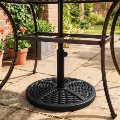 Outsunny 21 lbs Cement Round Market Umbrella Base Holder, 18" Heavy Duty Parasol Stand with Rattan Design for Patio, Black