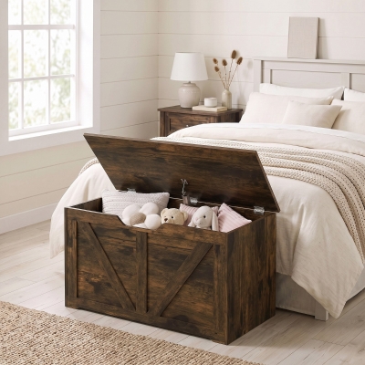 HOMCOM 31.5 Inches Storage Chest, Storage Trunk with Safety Hinge for Living Room, Rustic Brown