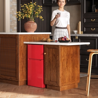 HOMCOM 3.2 Cu Ft Compact Refrigerator, Mini Fridge with Freezer, Adjustable Shelves and Reversible Doors for Bedroom, Red